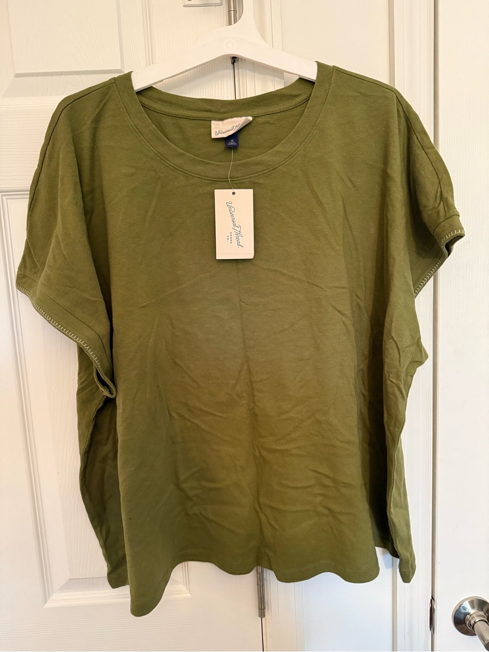 Universal Thread Olive Green Short Sleeve Crewneck Tee